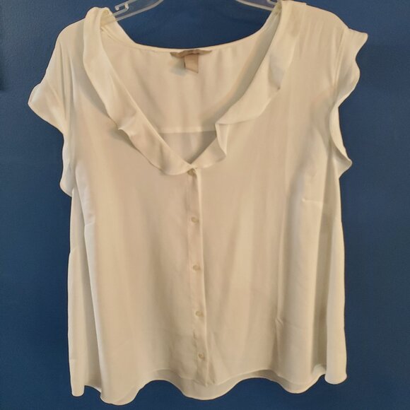 H&M Tops - H&M White V-neck Sleeveless Blouse Top size XXL
